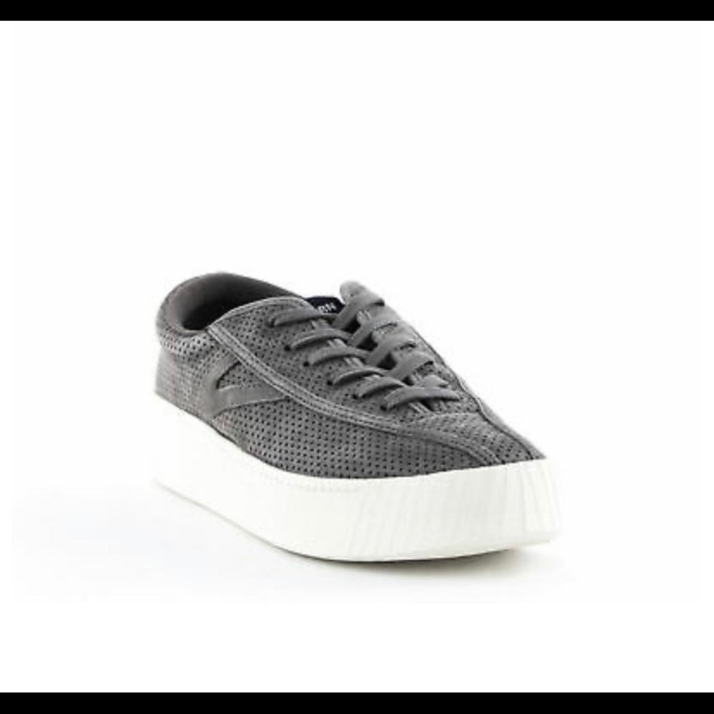Sz 6 Tretorn Nylite3 Bold Graphite New  RUN BIG